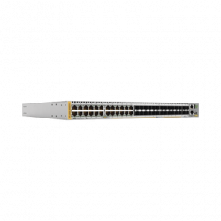 Switch Stackable 24-port 10/100/1000T y 24-port 100/1000 SFP, 4 SFP y