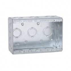 Caja Multigang de 3 Gangs / Profundidad de 2-1/2 / 16 Entradas de 1/2