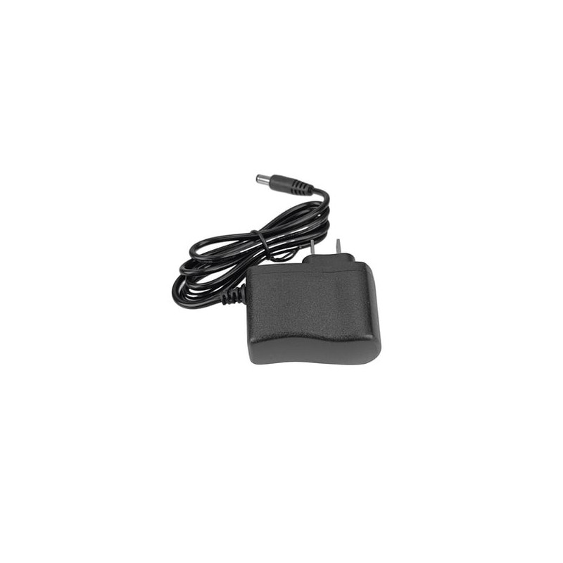 5 Vcc / 1A /  Adaptador de voltaje / Voltaje de Entrada de 100-240 Vca